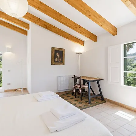 Sa Sinia En El Corazon De La Tramuntana